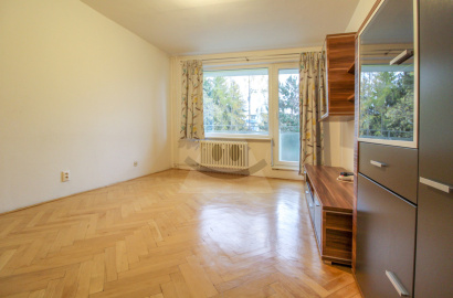 2 izbový byt s balkónom, /61m2/, Žilina - Hliny VIII