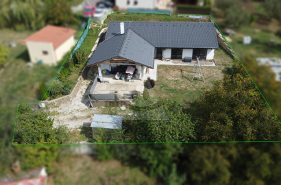 Moderný 4 izbový bungalov na predaj, Bojnice - Dubnica, ul.Sadová