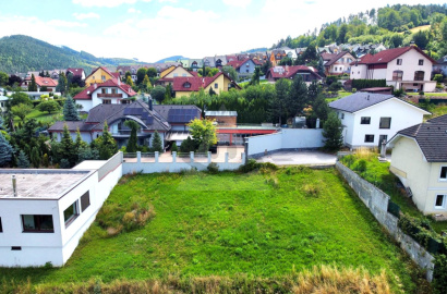 Slnečný pozemok / 770 m2 / Žilina - Budatín