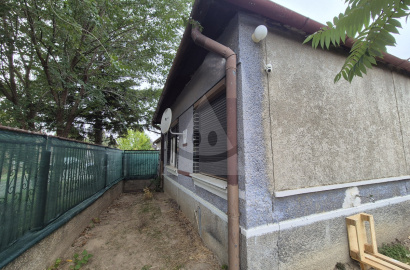 Na predaj chalupa v obci Búč