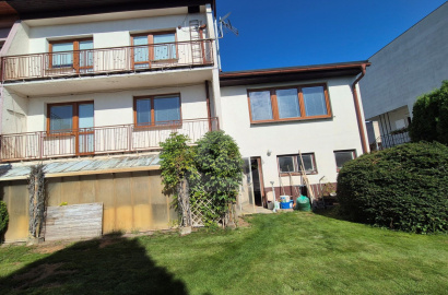 EXKLUZÍVNY DVOJGENERAČNÝ RODINNÝ DOM PO KOMPLETNEJ REKONŠTRUKCII – KOMÁRNO, LETECKÉ POLE