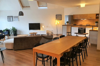 Nadštandardný 3-izbový byt v centre mesta Komárna na prenájom