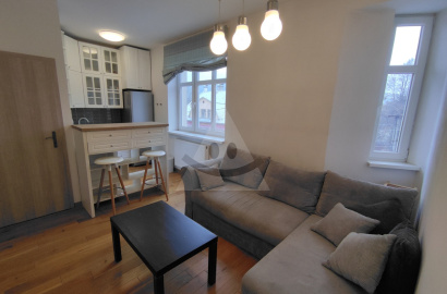 KRÁSNY STAROMESTSKÝ 2-KK BYT / 40 m2 / - Centrum / Bulvár