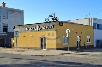 UNIVERZÁLNY OBCHODNÝ / REŠTAURAČNÝ PRIESTOR S POTENCIÁLOM – PRIEVIDZA, ŠPORTOVÁ ULICA