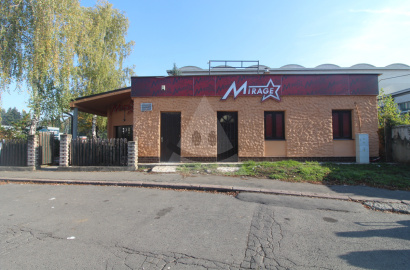 Komerčný objekt pri železničnej a autobusovej stanici – Zvolen