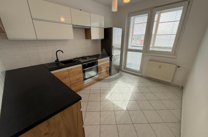 3 izbový byt na predaj, 70,4 m2, ul.Urbánková, Prievidza