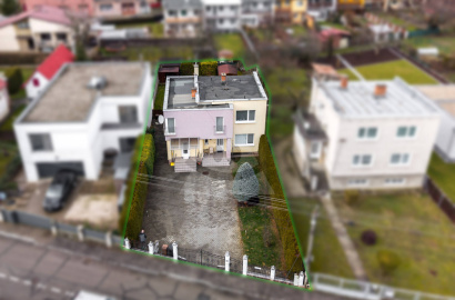 Priestranný 5-izbový dom v TOP lokalite Prievidze