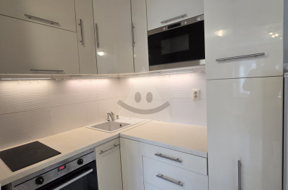 Na prenájom 2 izbový byt v Komárne