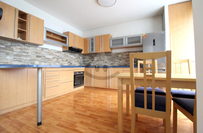 2-izbový byt s balkónom a loggiou, /62 m2/, Žilina - Hájik