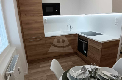 Na prenájom krásny 2 izbový zariadený byt v Komárne