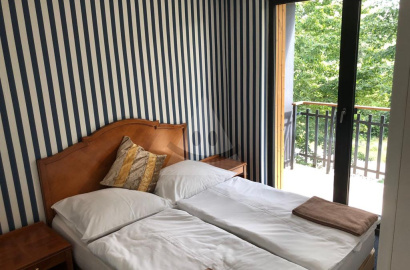 Kompletne rekonštruovaný 1 izbový apartmán v Patinciach na predaj