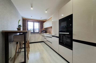 ŠTÝLOVÝ 2-IZBOVÝ BYT S BALKÓNOM – TOP LOKALITA STARÉ SÍDLISKO