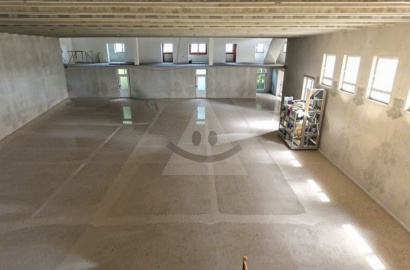 Podnikateľský objekt/sklad a pozemok na prenájom, Bernolákovo