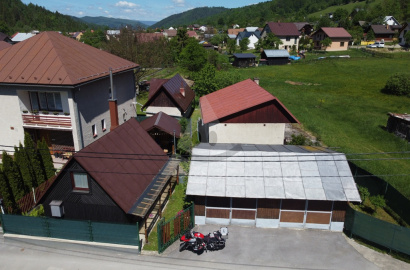 Chatka s dvojgarážou a altánkom / 246 m2 / Zborov nad Bystricou