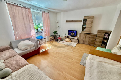 Na predaj veľkometrážny 1-izbový byt – Prievidza, ul. M. R. Štefánika