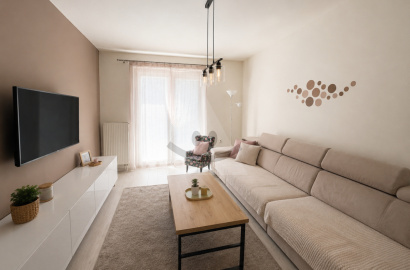 Tehlový 2-izbový byt s francúzskym oknom /54 m2/, Žilina - Staré Mesto
