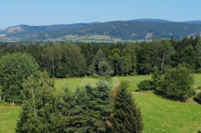 Pozemok s rozlohou 674m2 pre rodinné domy na predaj, Sklené