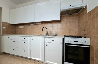 Moderný 2,5-izbový byt (54 m²) na prenájom v srdci Prievidze (Staré Mesto)